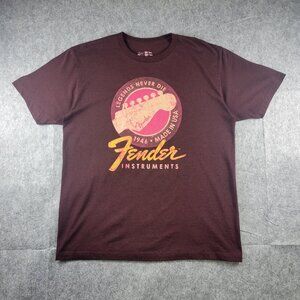Fender Legends Never Die Maroon Graphic T-Shirt Mens Size Large